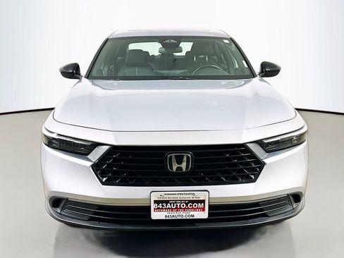Used 2024 Honda Accord Sport image 2