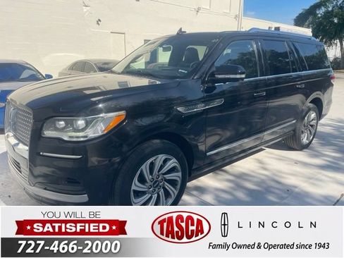 Used 2022 Lincoln Navigator L Reserve AWD/4WD image 1