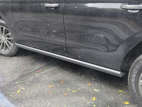 Used 2020 Ford Expedition Limited RWD image 35