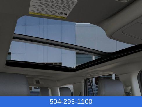 New 2025 Ford Expedition Active image 22