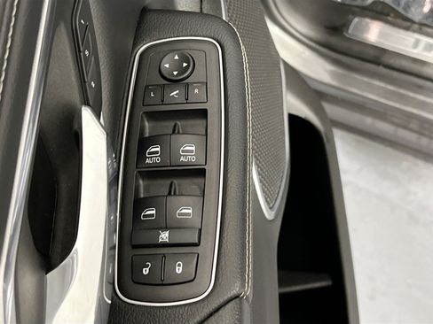 Used 2022 RAM 1500 Laramie w/ Sport Appearance Package AWD/4WD image 17