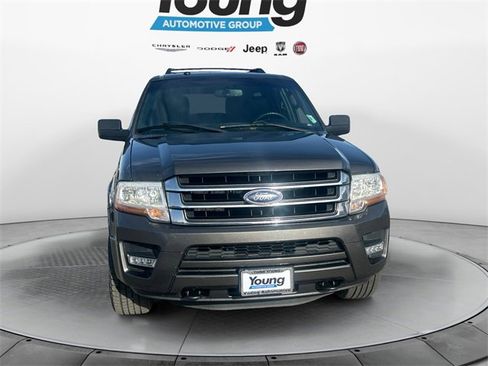 Used 2017 Ford Expedition EL XLT w/ Equipment Group 202A image 8