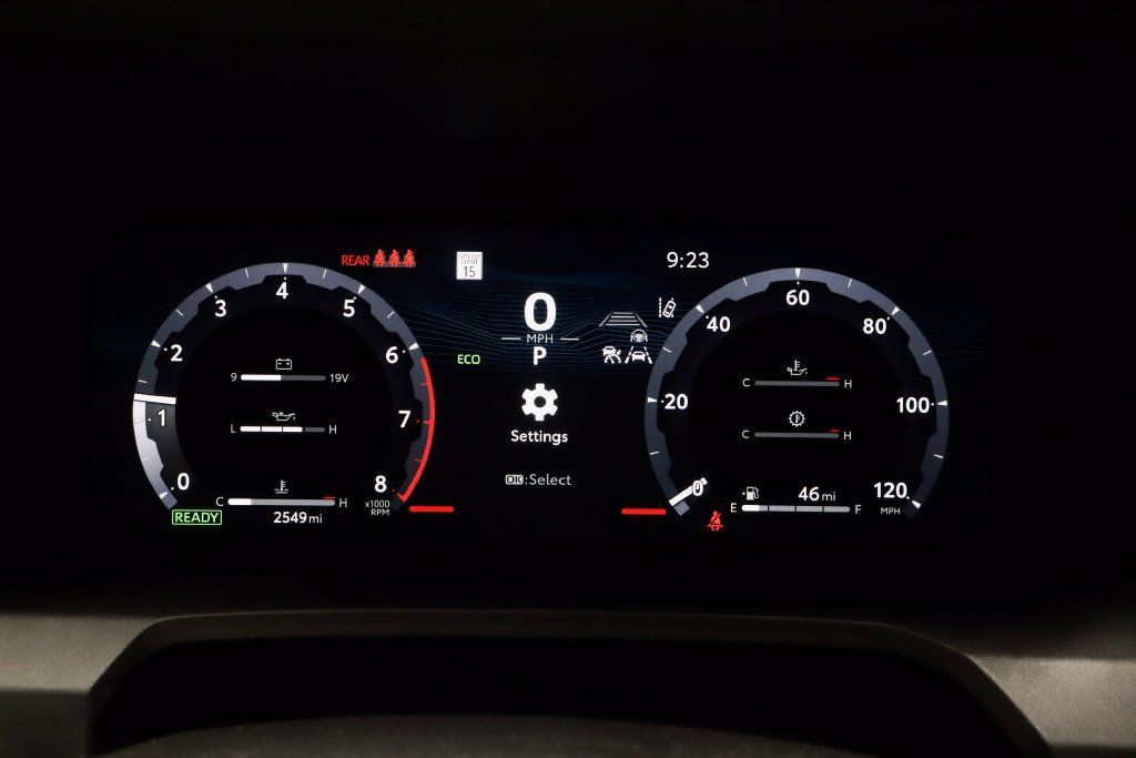 Used 2025 Toyota Tacoma TRD Sport w/ TRD Sport Upgrade Package AWD/4WD image 28