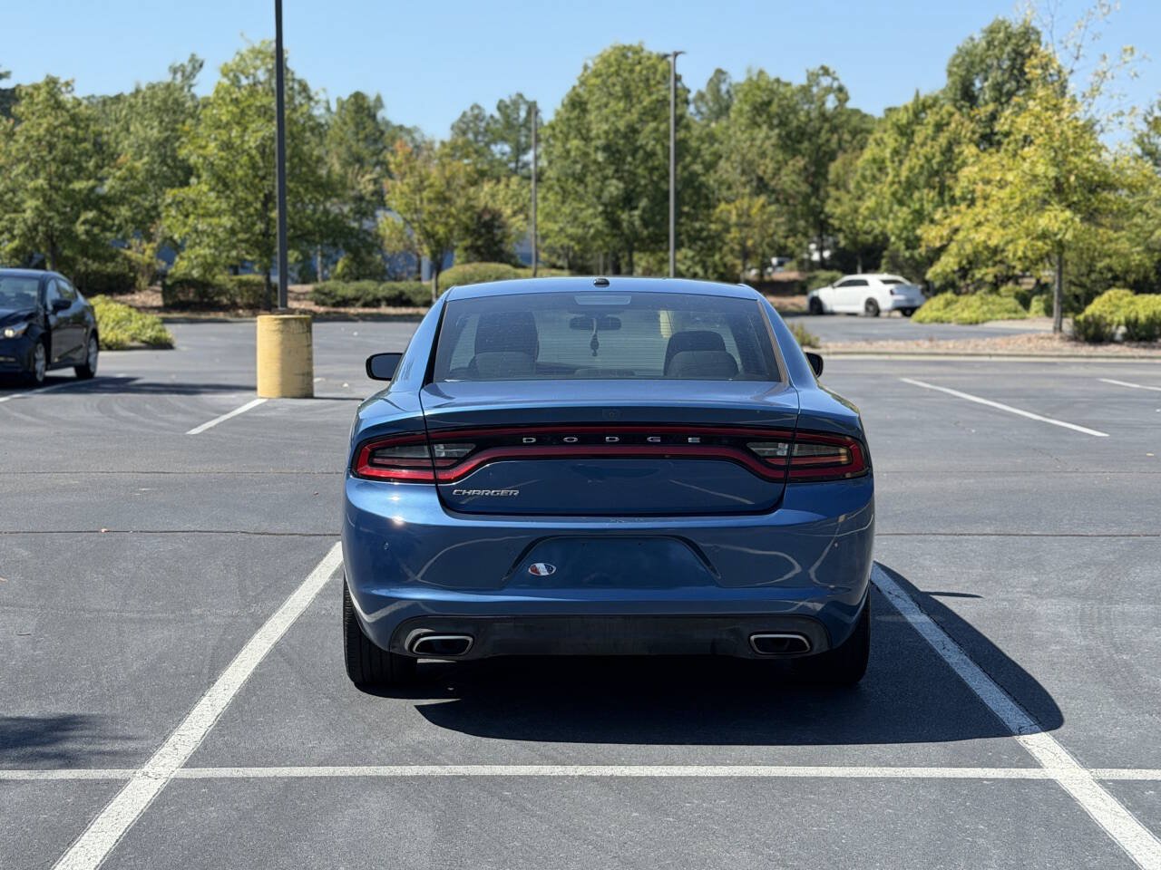 Used 2020 Dodge Charger SXT RWD image 6