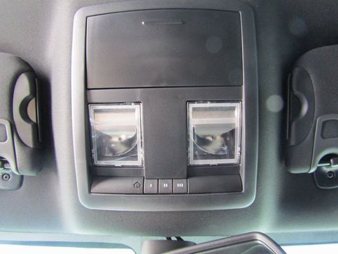 Used 2016 Dodge Challenger SRT Hellcat image 23