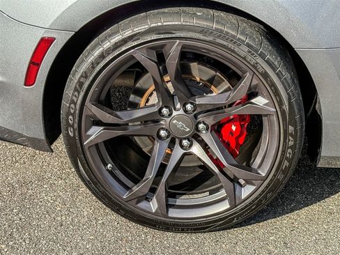 Used 2022 Chevrolet Camaro SS image 33