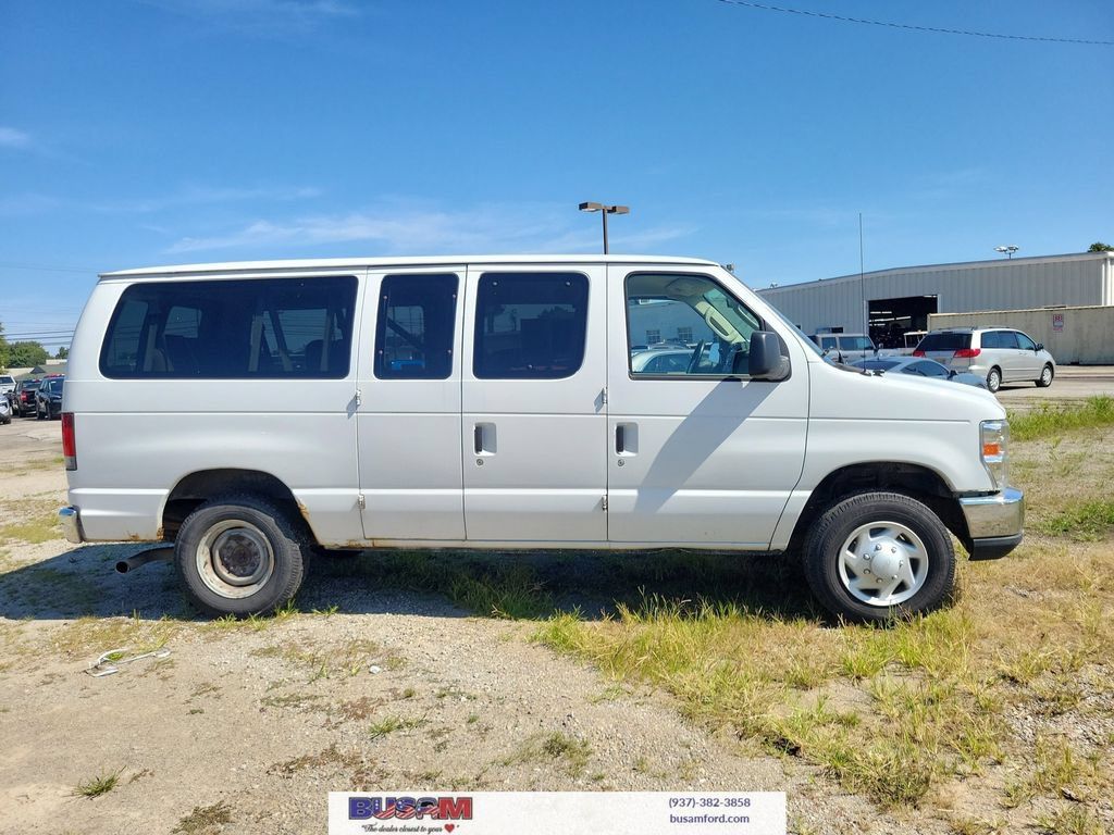 Used 2009 Ford E-350 and Econoline 350 XLT RWD image 30
