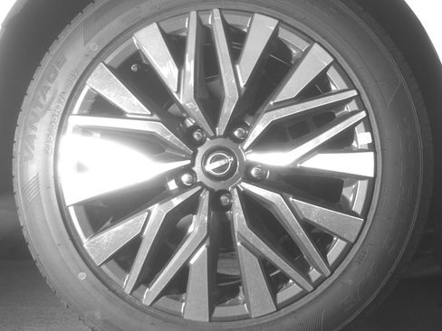 Used 2025 Nissan Altima 2.5 SV image 15