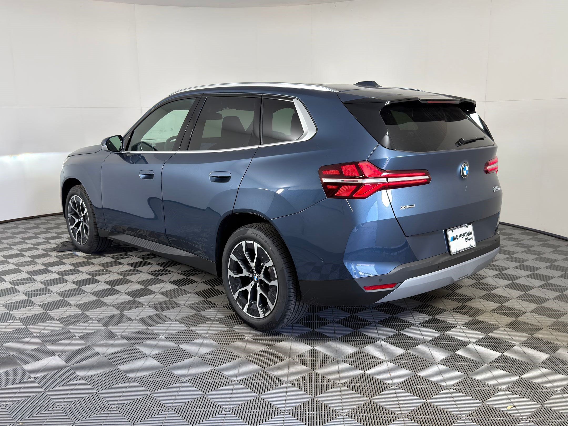 Used 2026 BMW X3 xDrive30i AWD/4WD image 3