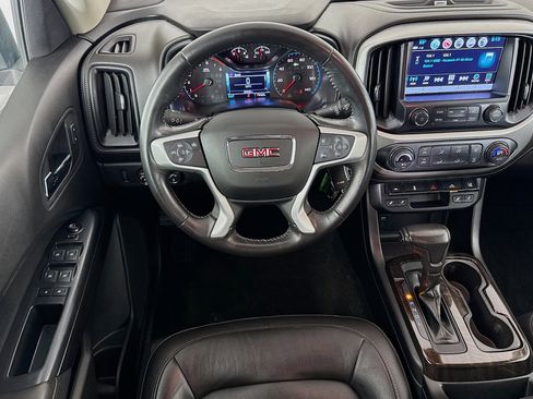 Used 2018 GMC Canyon SLT image 16