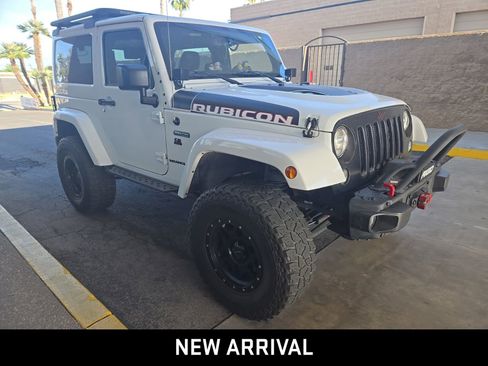 Used 2017 Jeep Wrangler Rubicon AWD/4WD image 2