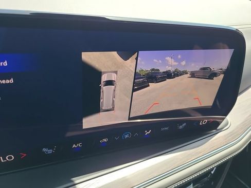 New 2026 Chevrolet Suburban LT w/ Comfort Package RWD image 33