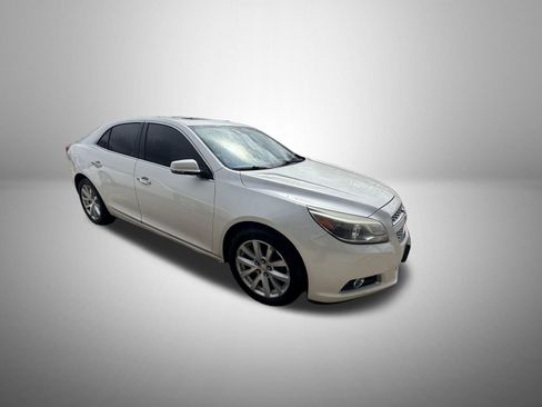 Used 2013 Chevrolet Malibu LTZ image 3