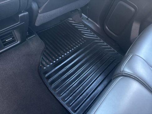 Used 2020 Chevrolet Silverado 1500 LT w/ All-Star Edition AWD/4WD image 27