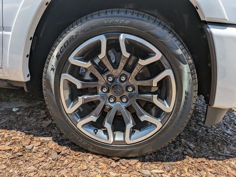 New 2025 RAM 1500 Limited image 11