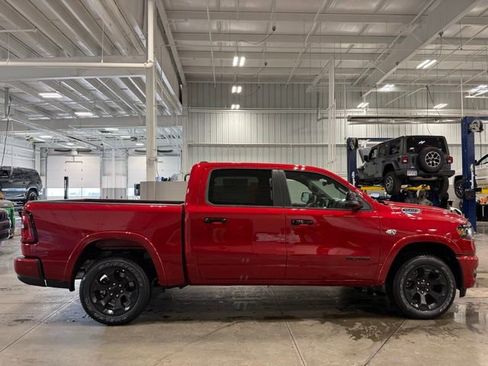 New 2026 RAM 1500 4x4 Crew Cab image 2