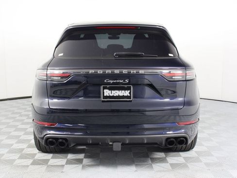 Certified 2023 Porsche Cayenne S AWD/4WD image 6