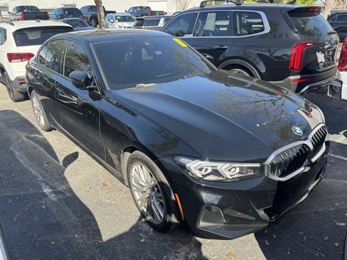Used 2023 BMW 330i Sedan w/ Convenience Package image 5