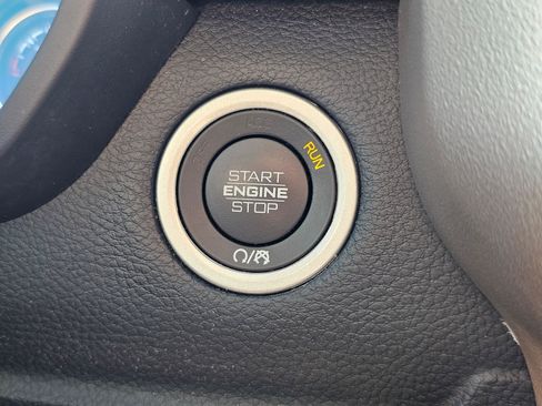 Used 2022 RAM 1500 Laramie AWD/4WD image 26