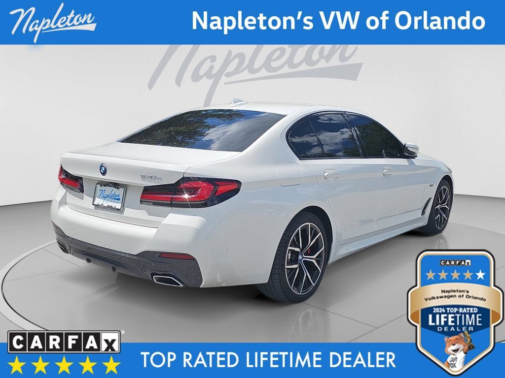Used 2022 BMW 530e w/ M Sport Package RWD image 6