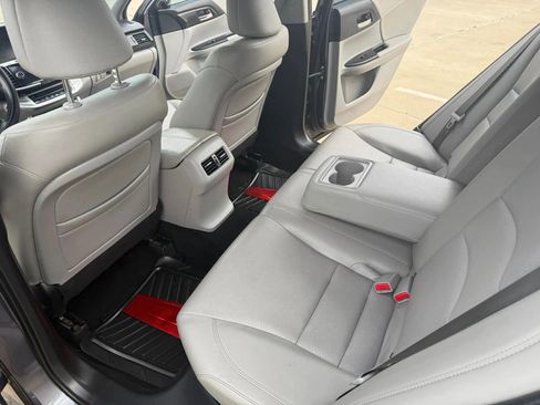 Used 2013 Honda Accord EX-L image 19