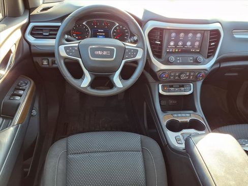 Used 2021 GMC Acadia SLE w/ Driver Convenience Package image 2