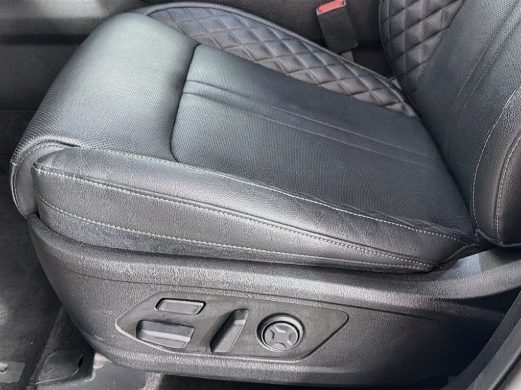 Used 2023 Kia Sorento SX AWD/4WD image 23