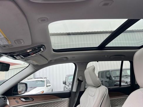 Used 2022 Jeep Grand Cherokee Summit w/ Advanced Protech Group IV image 27