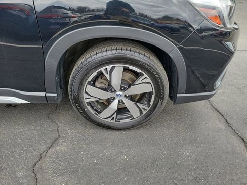Used 2019 Subaru Forester Touring image 20
