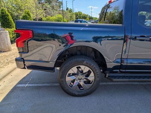 Certified 2024 Ford F150 Lightning Lariat AWD/4WD image 41