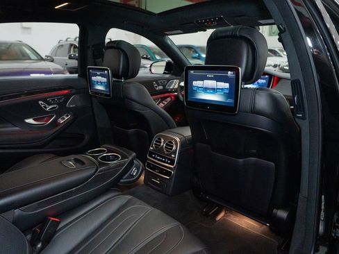 Used 2016 Mercedes-Benz S 63 AMG 4MATIC Sedan image 38