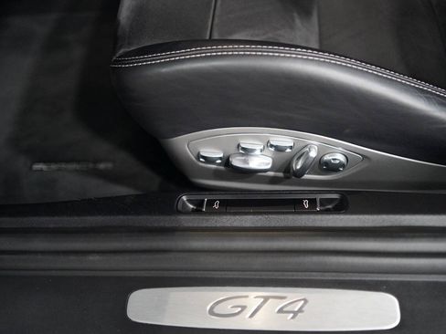 Used 2016 Porsche Cayman GT4 RWD image 69