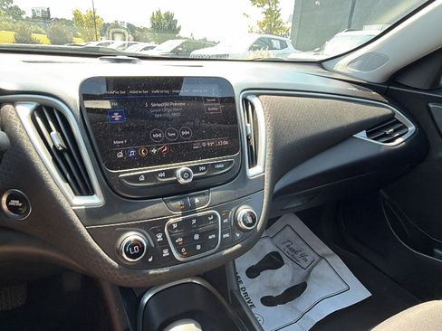 Used 2023 Chevrolet Malibu LT w/ Driver Confidence Package FWD image 31