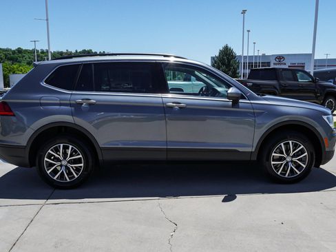 Used 2019 Volkswagen Tiguan SE AWD/4WD image 9
