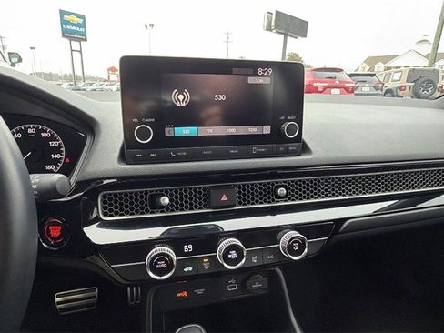 Used 2023 Honda Civic Sport image 28