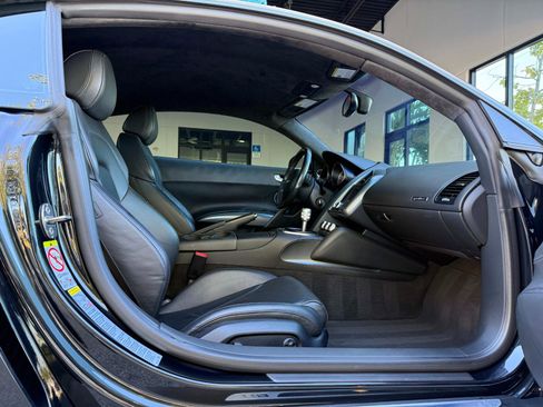 Used 2008 Audi R8 V8 image 23