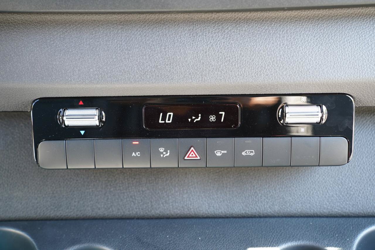 Used 2025 Mercedes-Benz Sprinter 2500 image 21