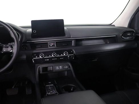 Used 2025 Honda Pilot EX-L image 40