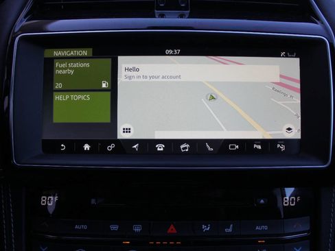 Used 2018 Jaguar F-PACE S AWD/4WD image 21