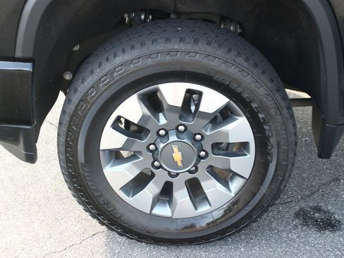 Used 2022 Chevrolet Silverado 2500 Custom w/ Custom Value Package AWD/4WD image 40