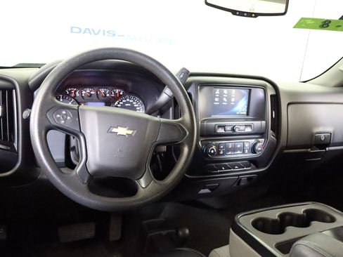 Used 2018 Chevrolet Silverado 1500 Custom w/ LPO, Black Pack AWD/4WD image 17