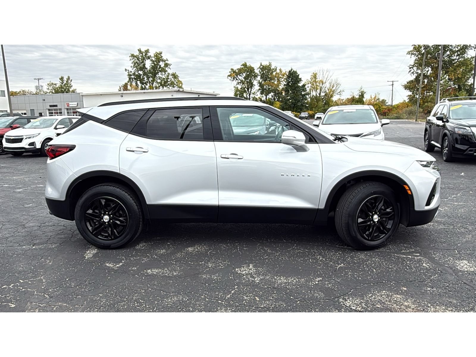 Used 2020 Chevrolet Blazer LT FWD image 9