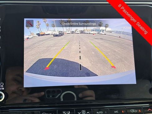 Certified 2024 Jeep Wagoneer L Series III w/ Flexible Seating Group image 29