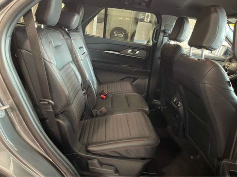 New 2026 Ford Explorer ST-Line w/ ST-Line Street Pack AWD/4WD image 32