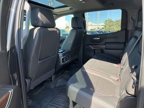 Used 2020 GMC Sierra 1500 SLT w/ SLT Premium Package AWD/4WD image 17