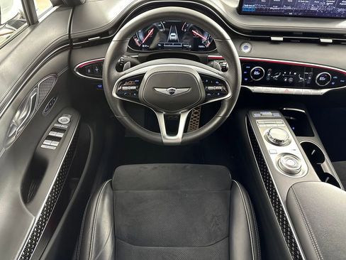 Used 2022 Genesis GV70 3.5T Sport w/ Sport Prestige Package AWD/4WD image 28