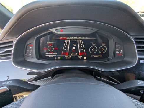 Used 2022 Audi RS Q8 AWD/4WD image 32