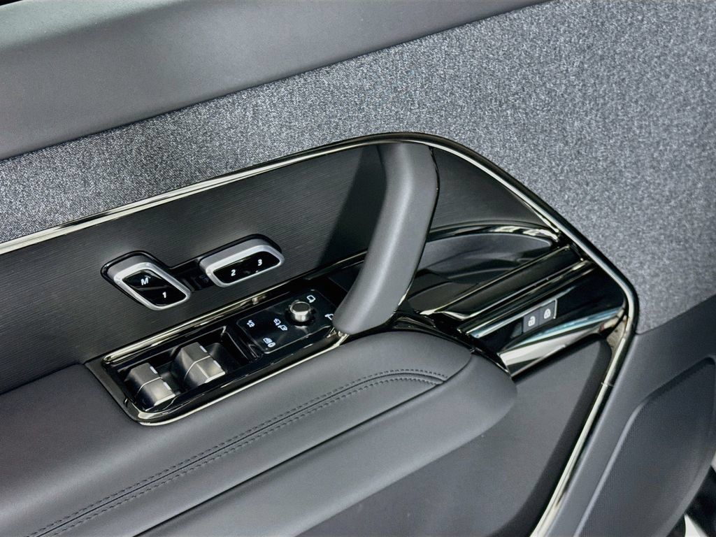 New 2026 Land Rover Range Rover Sport Dynamic SE AWD/4WD image 25