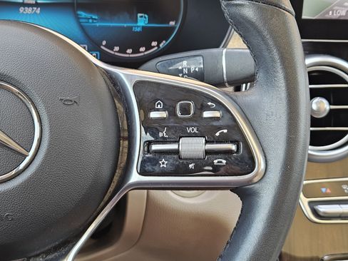 Used 2020 Mercedes-Benz GLC 300 image 24