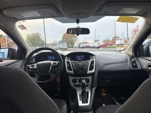Used 2013 Ford Focus SE image 12